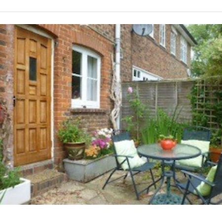 Burwash Court Barn Cottage B&B מראה חיצוני תמונה